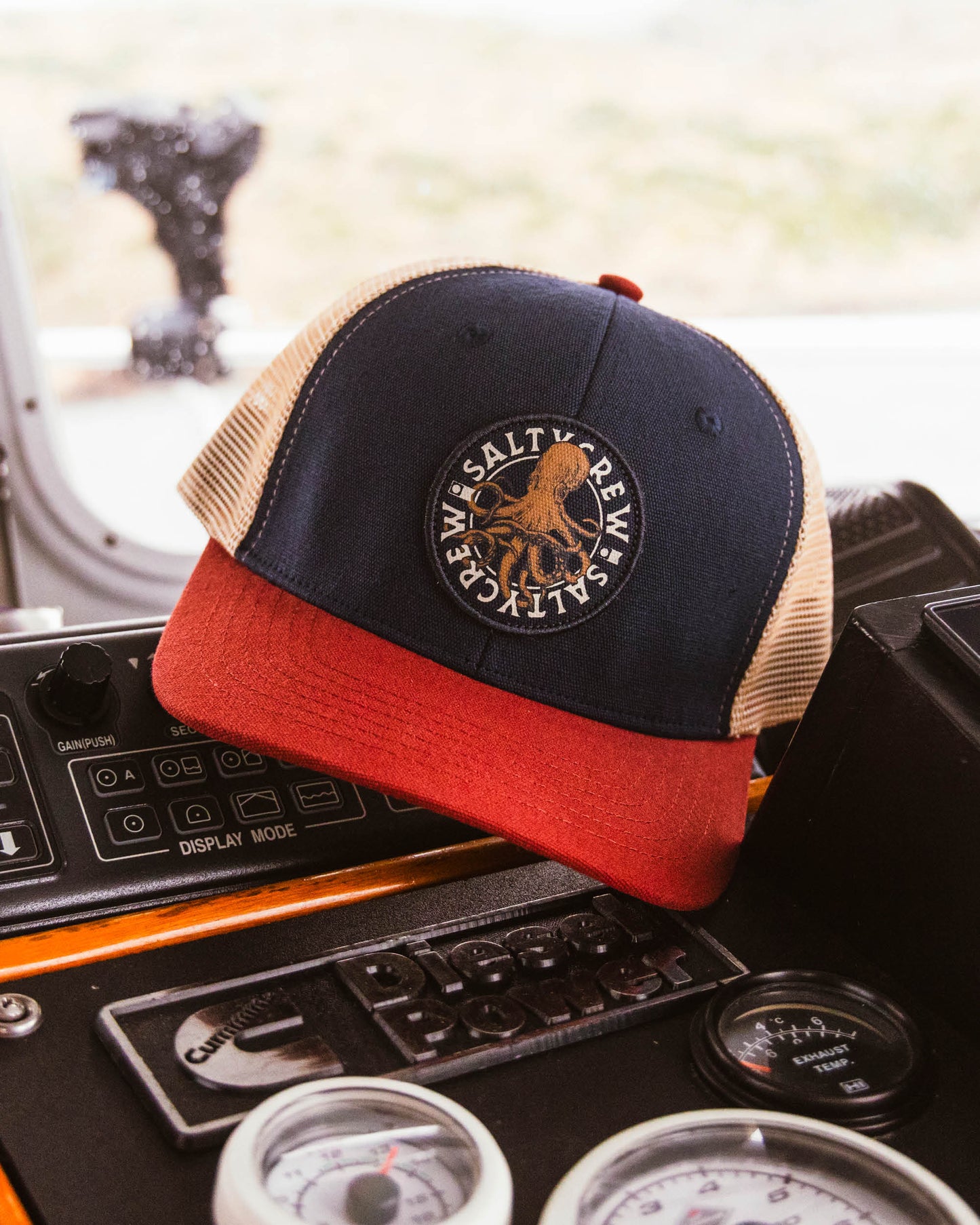 Tentacles Retro Trucker Hat - Navy/Burgundy