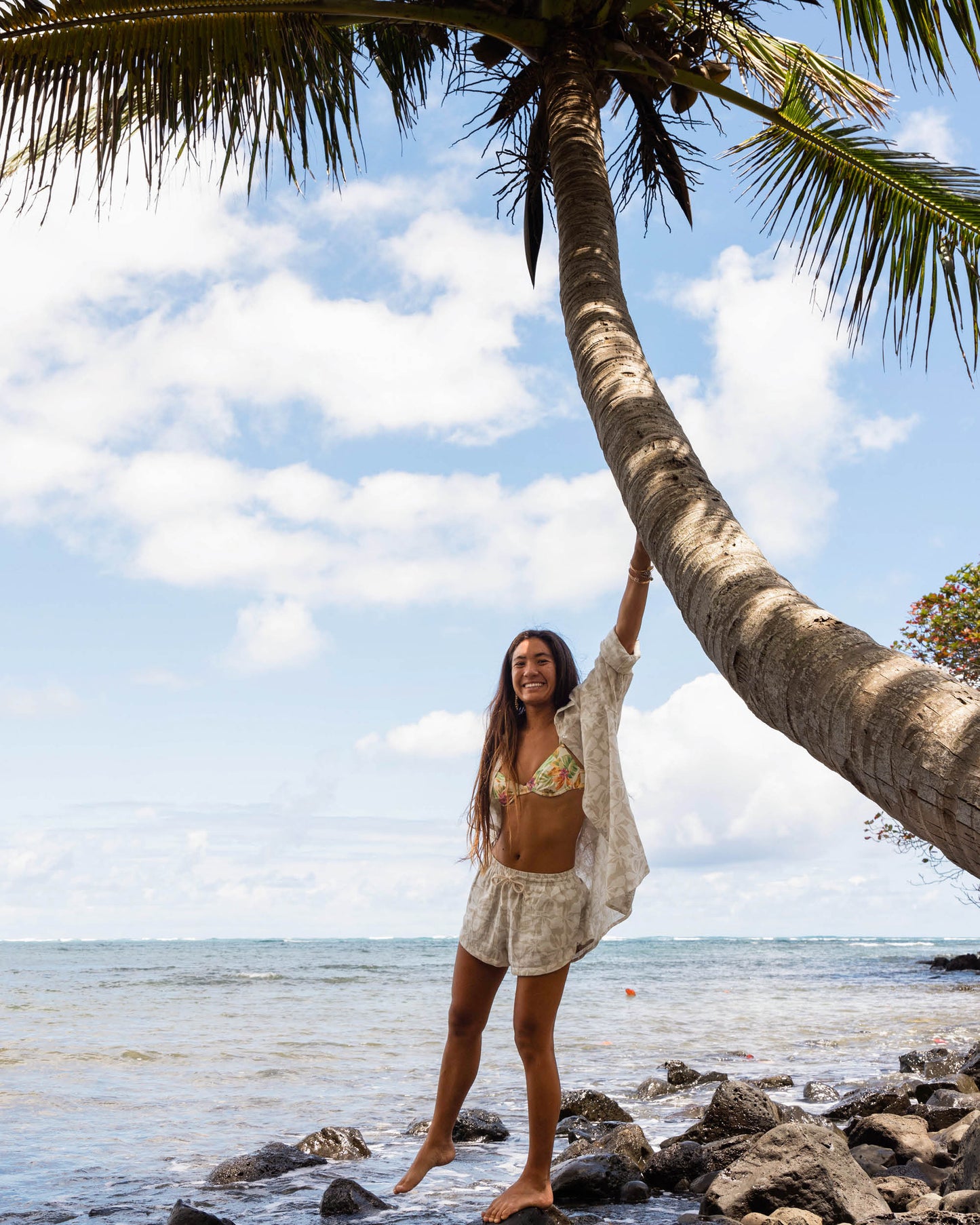 Lifestyle shot of the Palapa Short - Off White. 