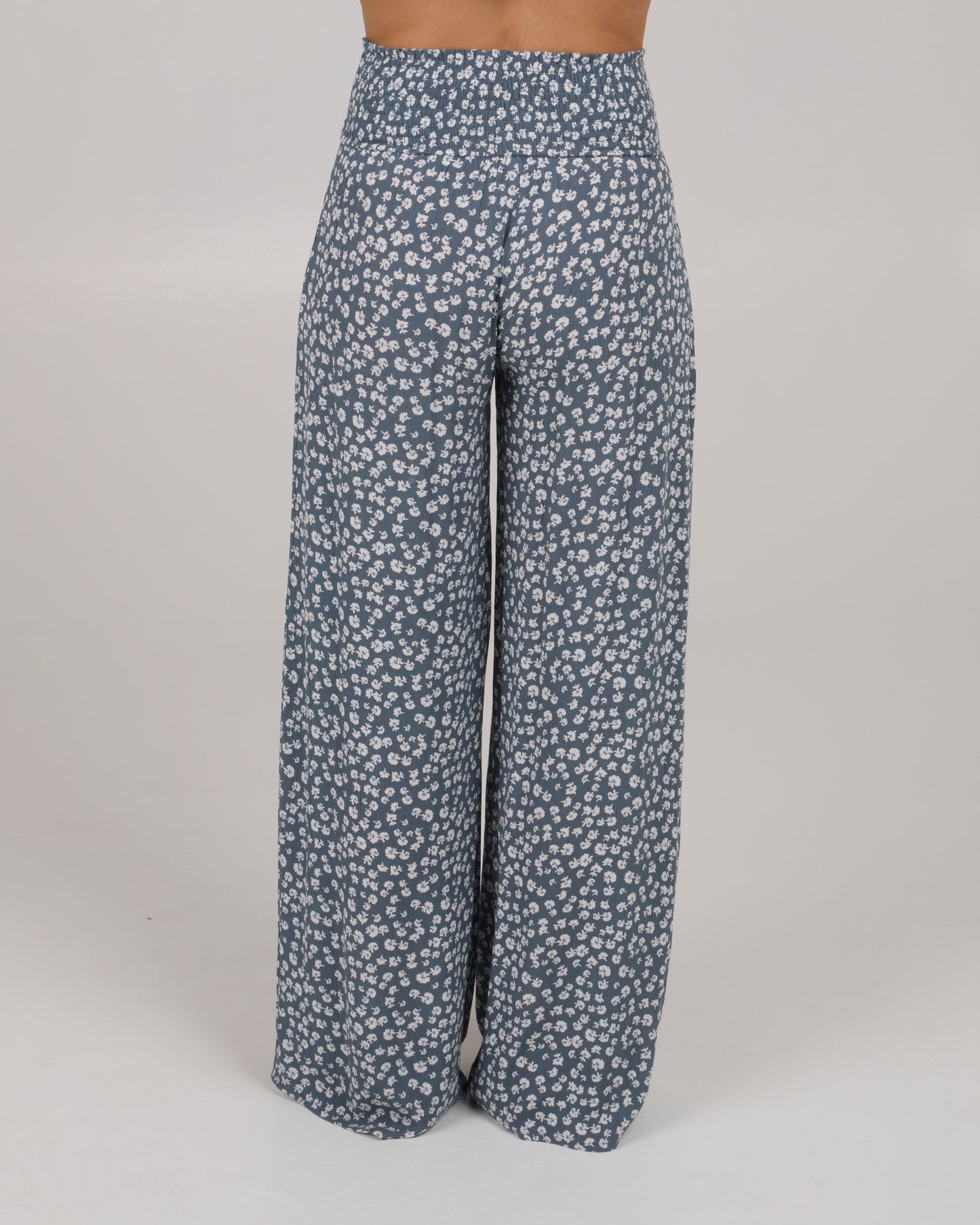 back view of Mainland Beach Pant - Fin Blue