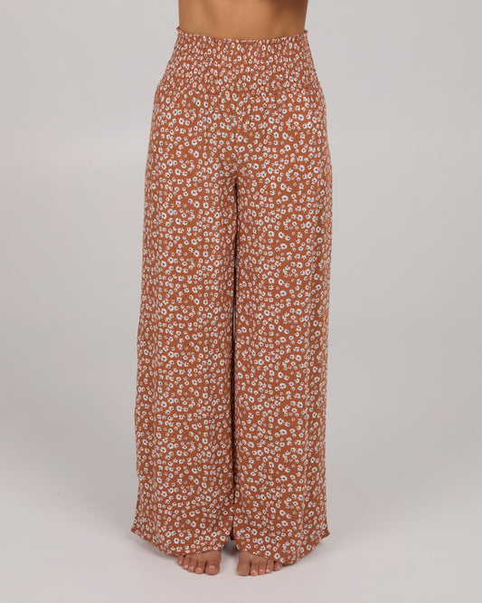 front view of Mainland Beach Pant - Sierra